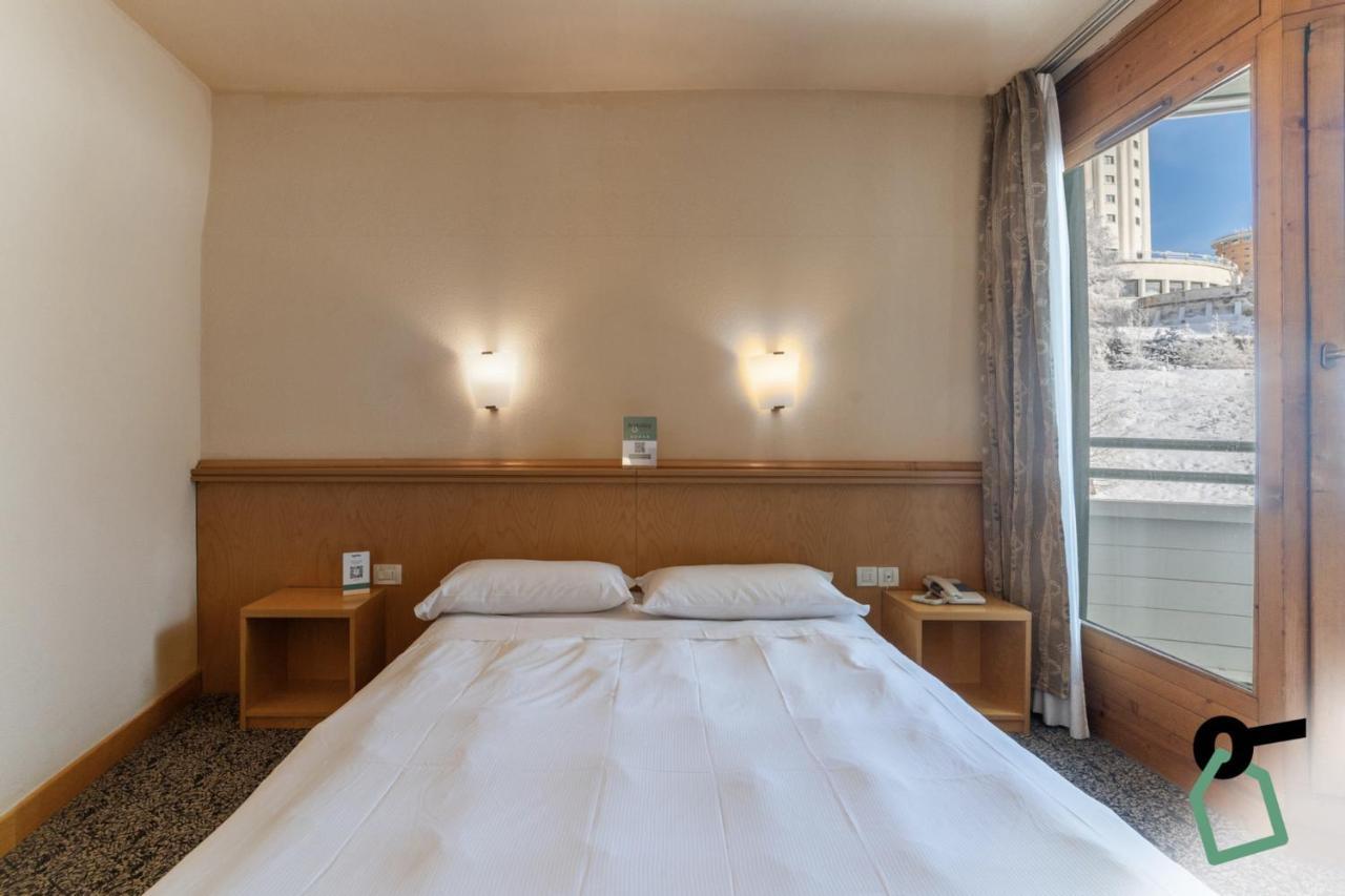 Hotiday Hotel Colle Sestriere Eksteriør bilde