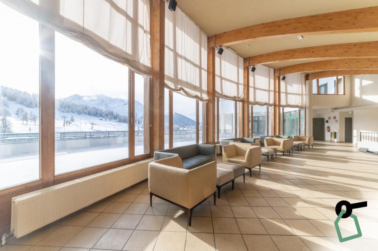 Hotiday Hotel Colle Sestriere Eksteriør bilde