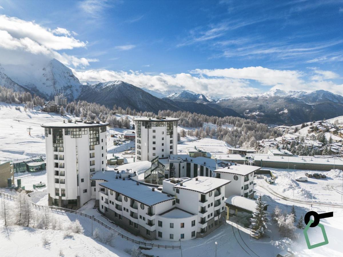 Hotiday Hotel Colle Sestriere Eksteriør bilde